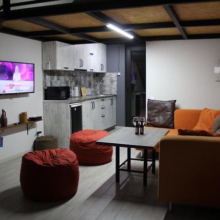 Shota'S Apartment Tbilisi Exteriör bild